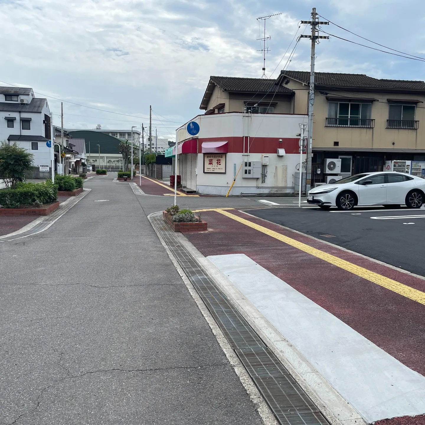 祓川2丁目にある月極駐車場で、理想の駐車スペースを見つけませ...